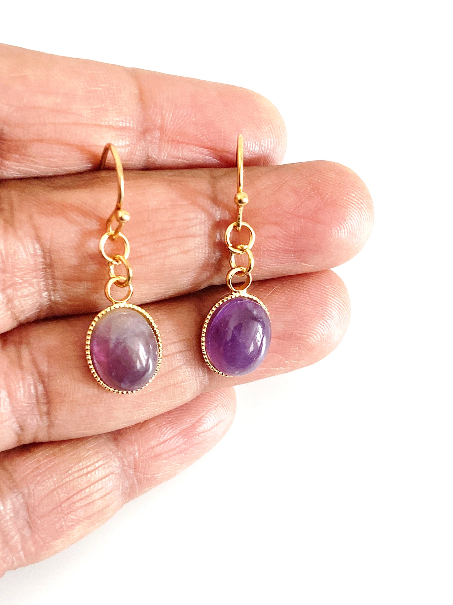 Oval Earrings with semi-precious gemstones