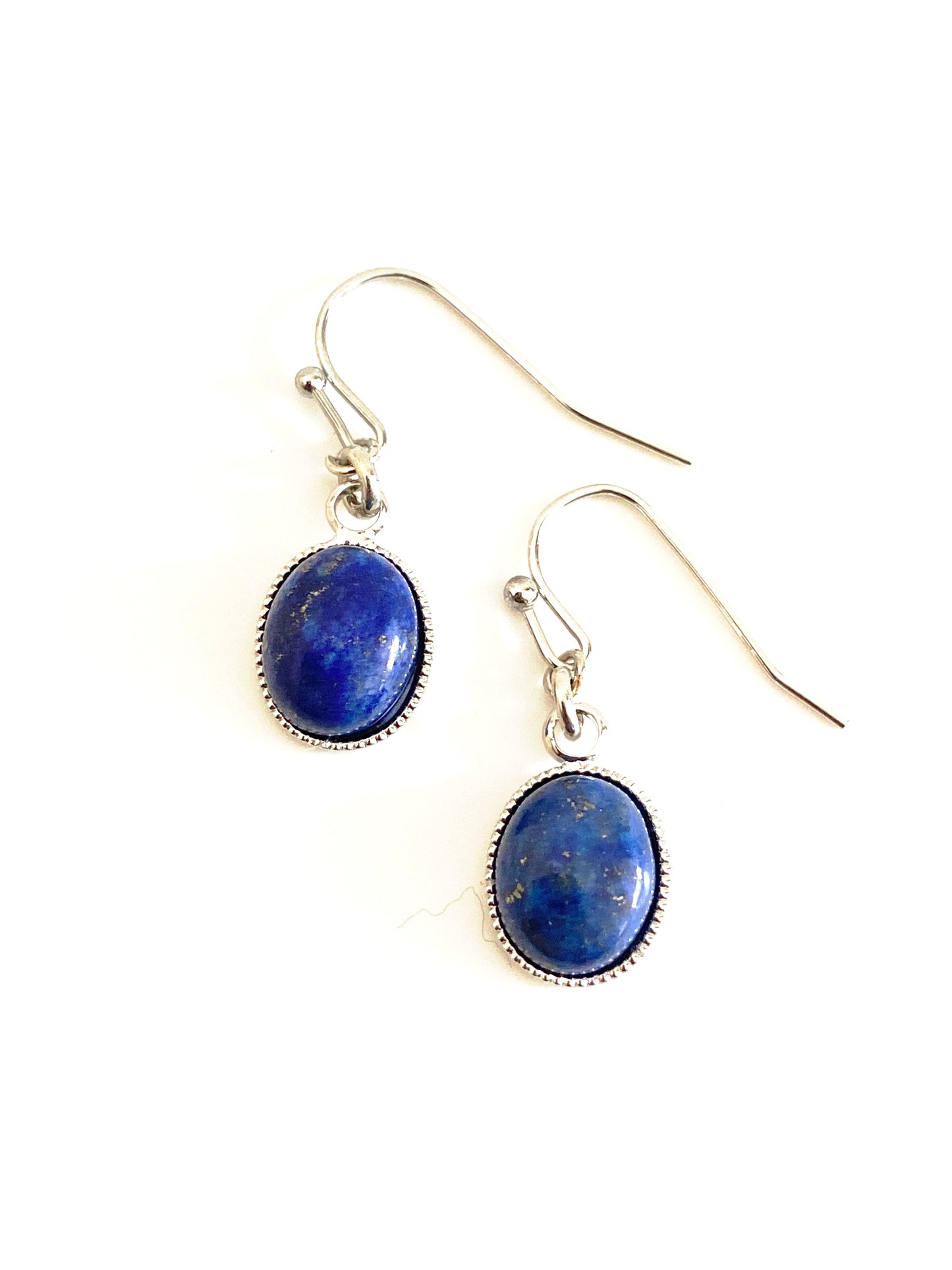 Oval Earrings with semi-precious gemstones