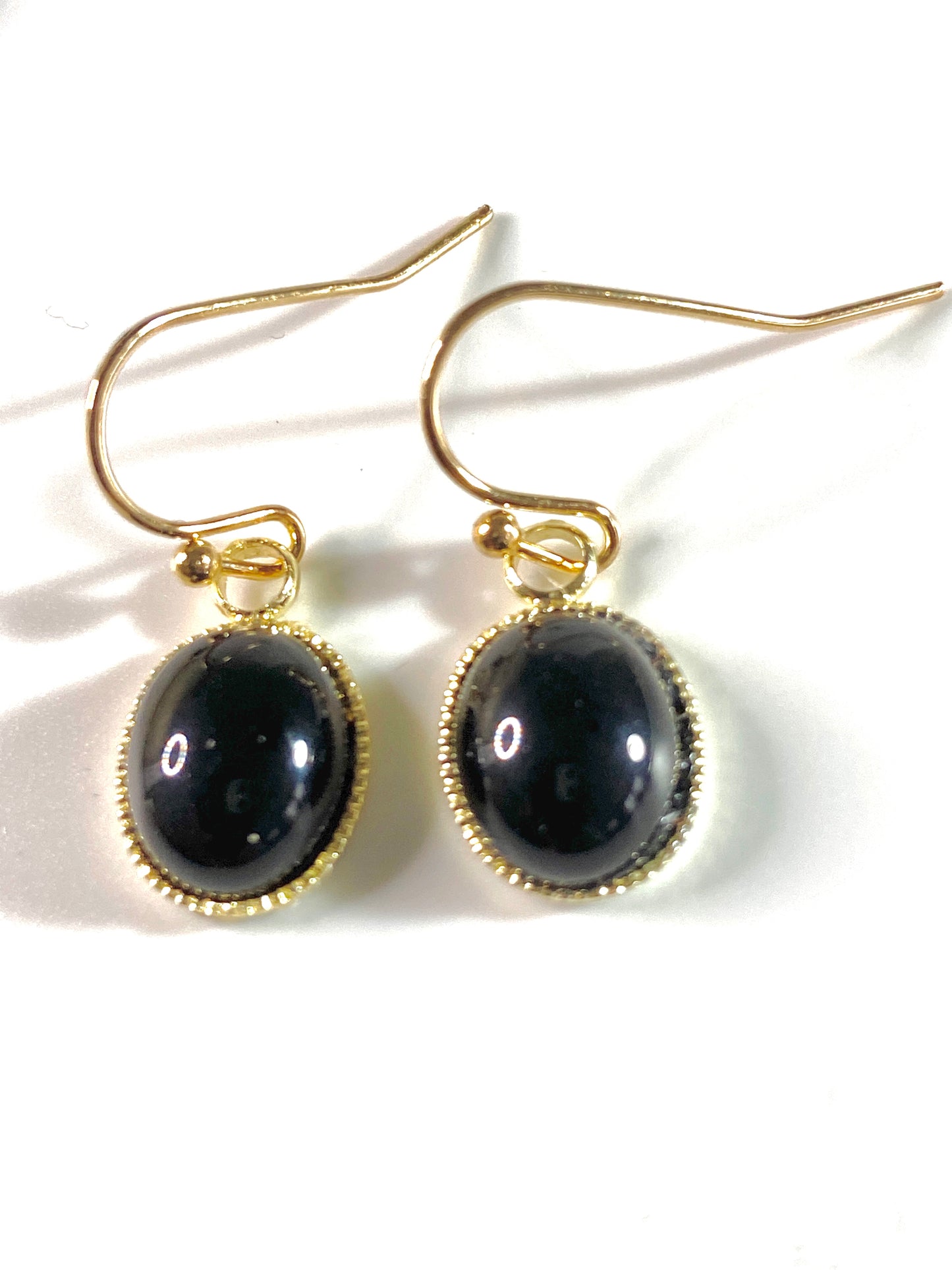 Oval Earrings with semi-precious gemstones