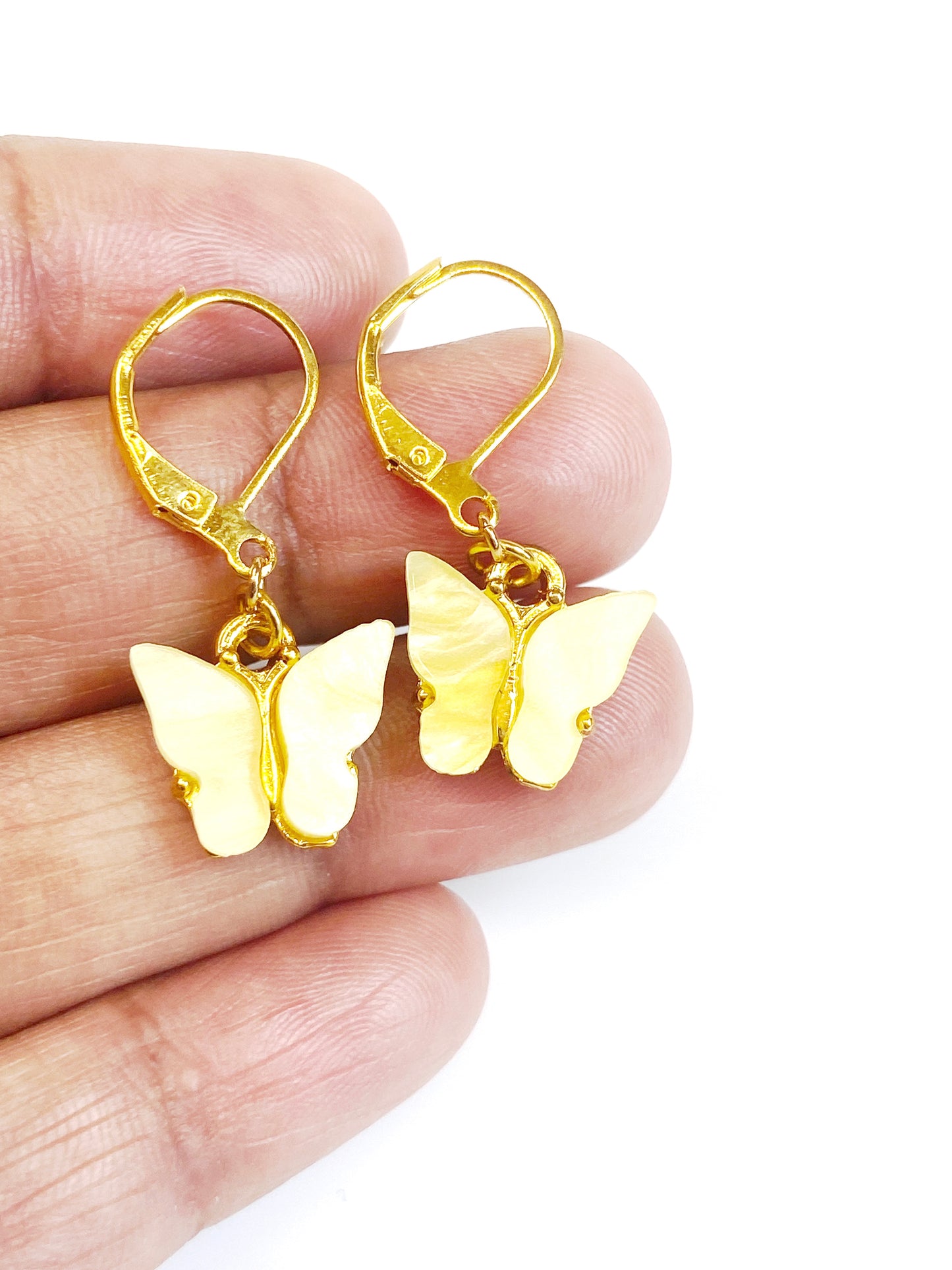 Mini Butterfly Charm Earring-Gold plated