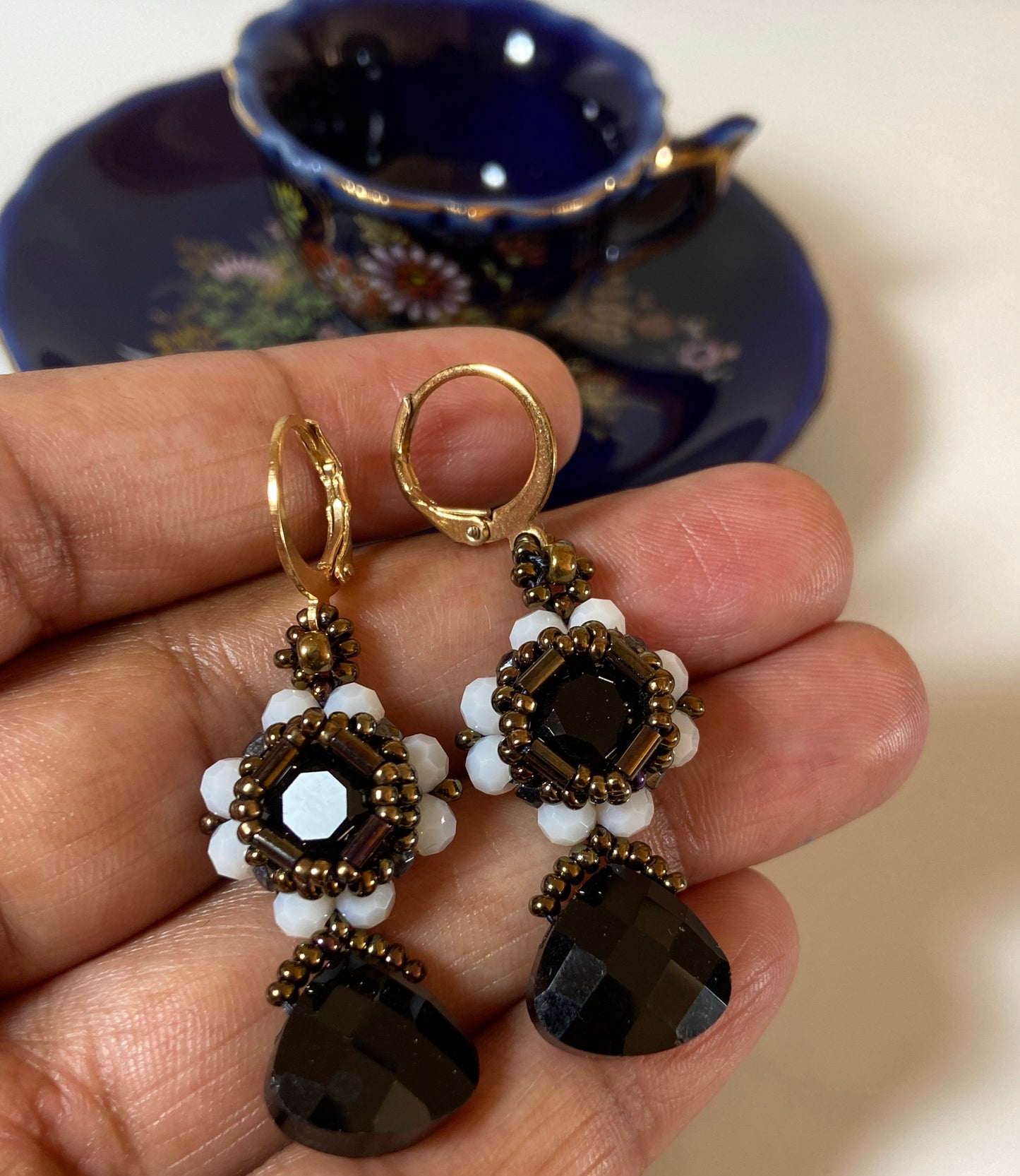 Crystal flower earring