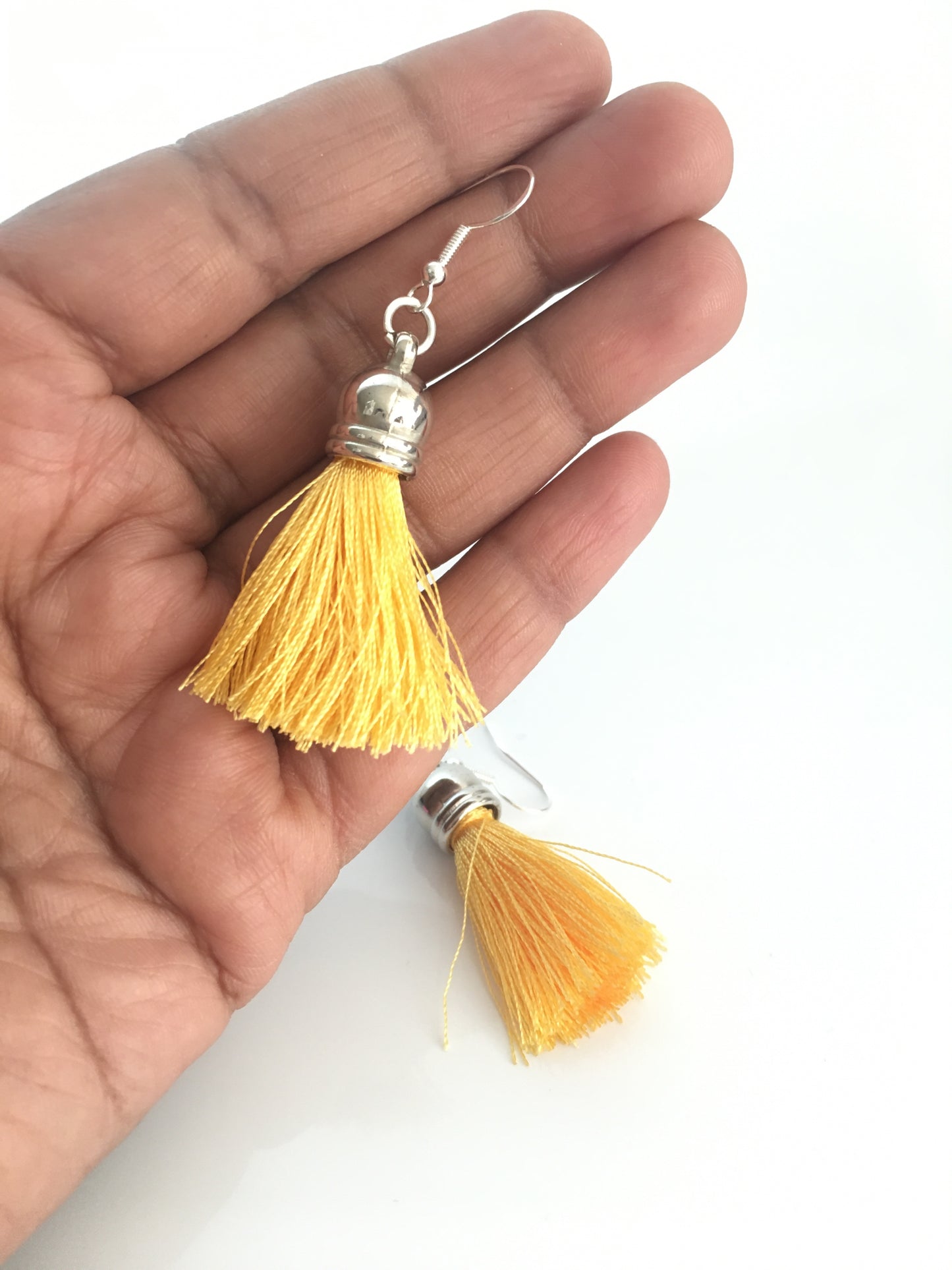 Tassel earring (short)
