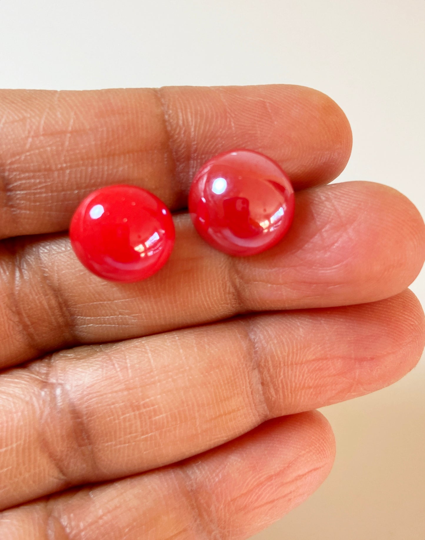 Pearl glass ear stud big size
