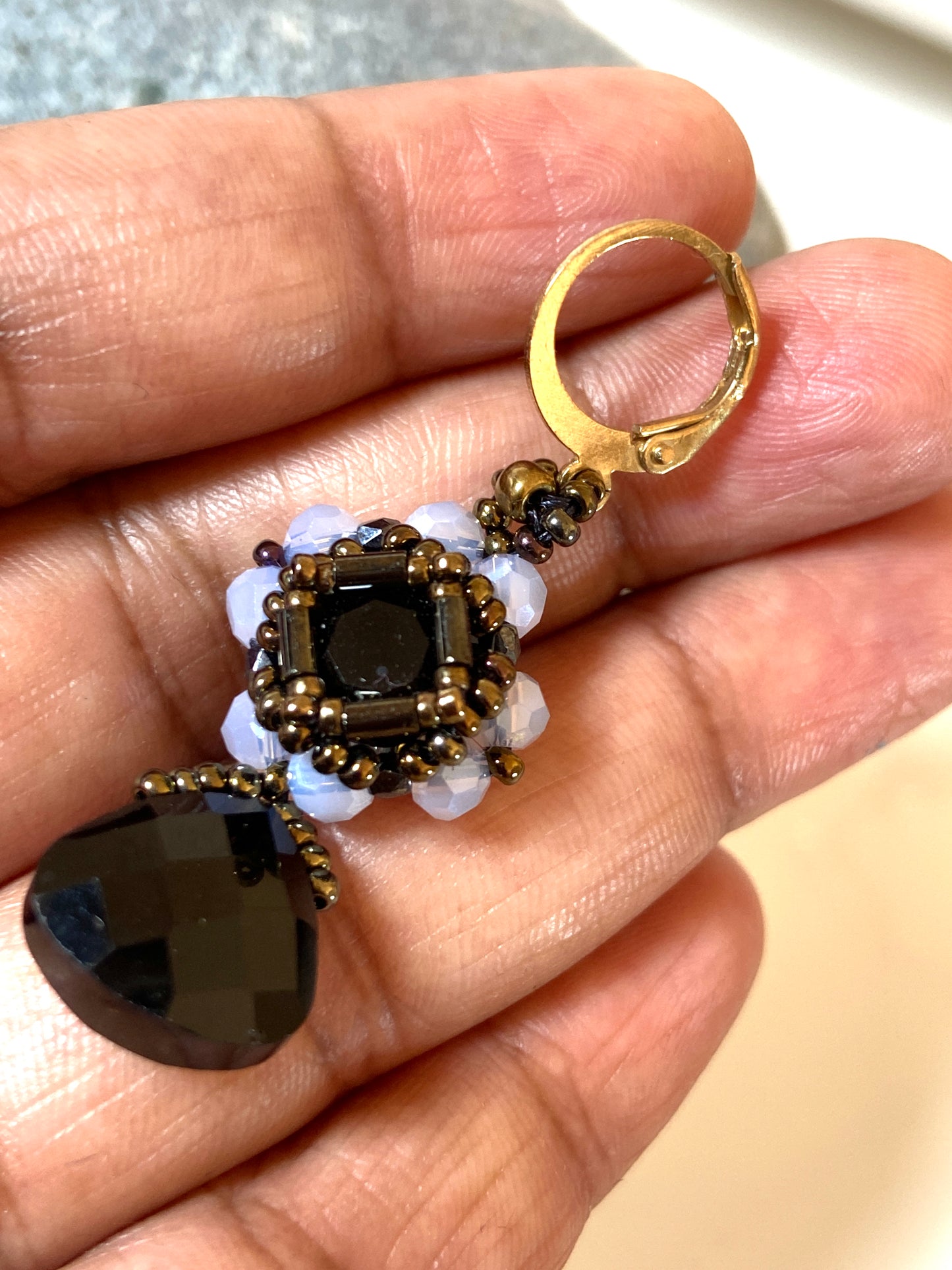 Crystal flower earring