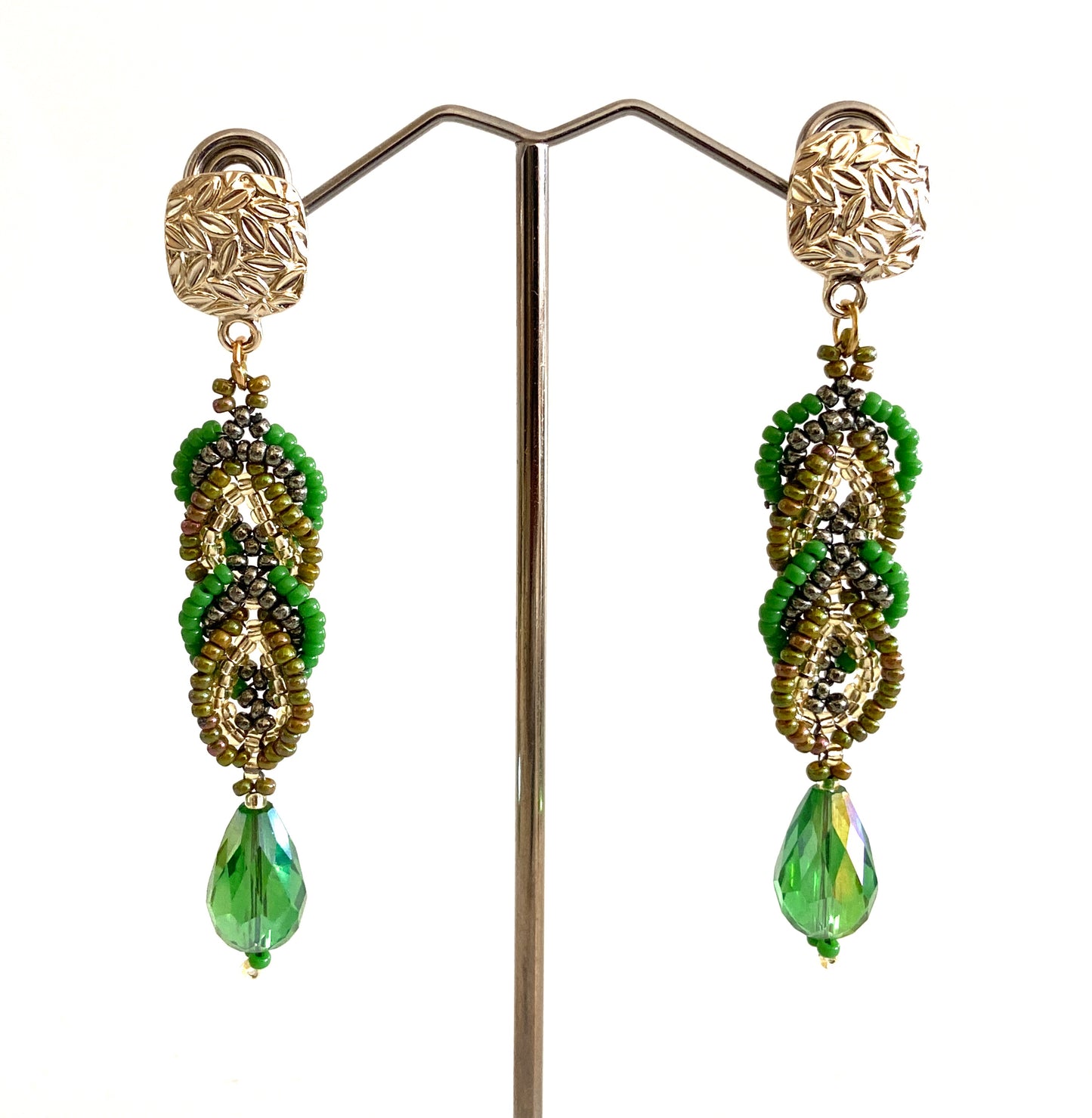 Caparison earring