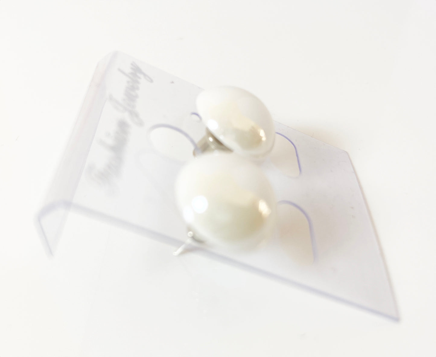 Pearl glass ear stud big size